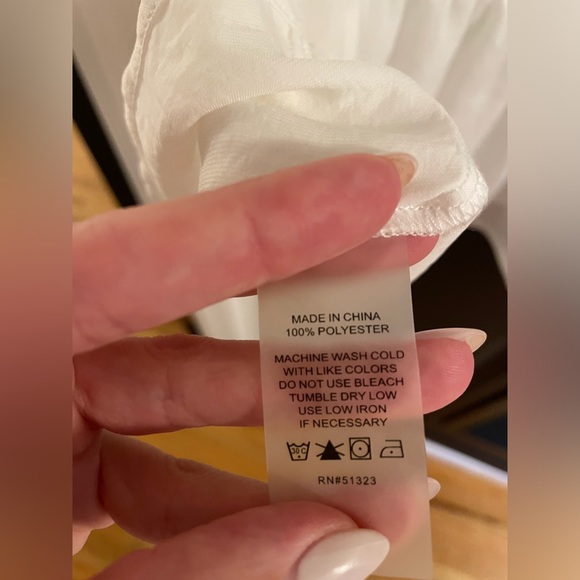 Vince Camuto - Satin Peplum Top - Picture 6 of 6